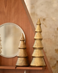 WONDROUS' DECO sapin devanture montrant silhouette élégante et attrait festif