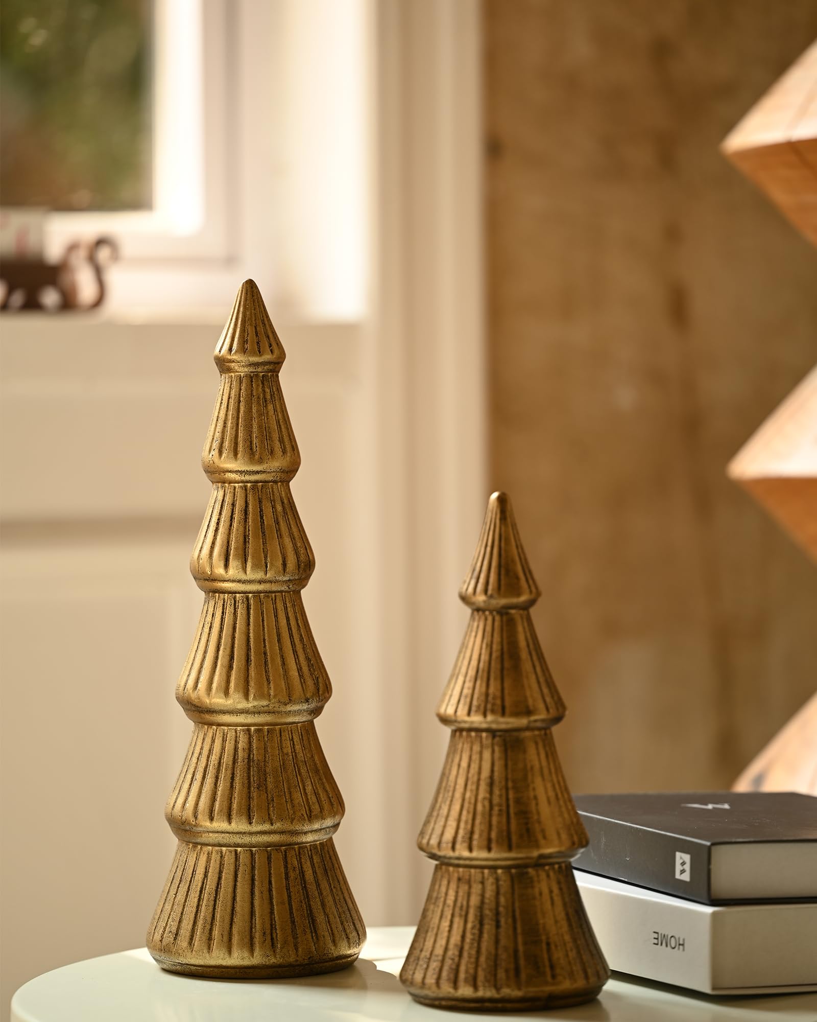WONDROUS' DECO gros plan texture bois soulignant robustesse et charme rustique