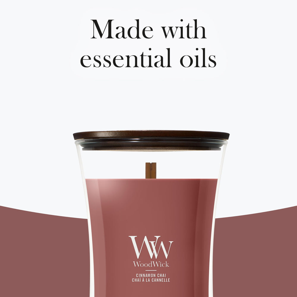 WoodWick étiquette Cinnamon Chai mettant en avant notes cannelle et vanille