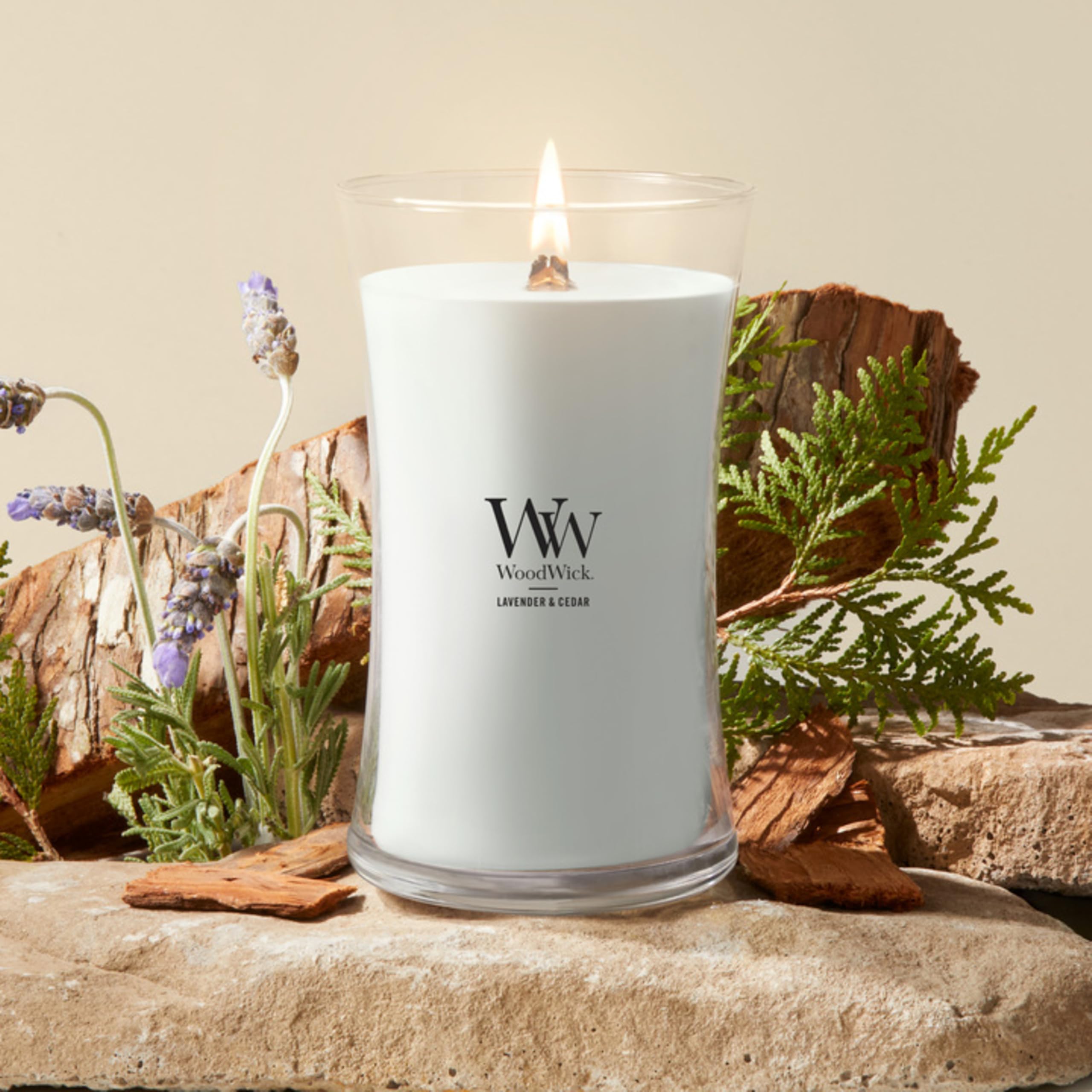 WoodWick couvercle en bois vue rapprochée offrant une finition naturelle