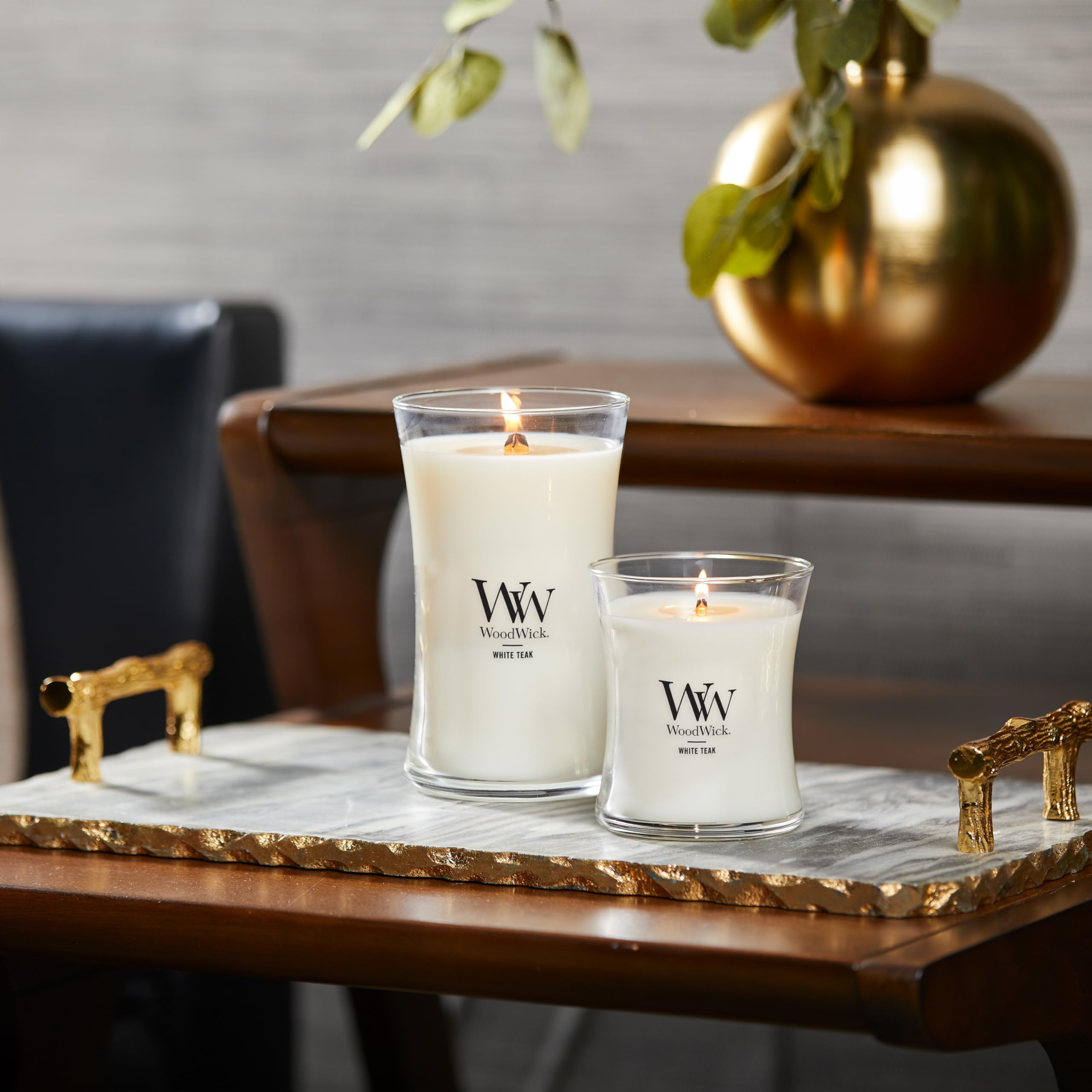 WoodWick(ウッドウィック) étiquette et jar-hourglass côté, lisibilité claire des notes parfumées