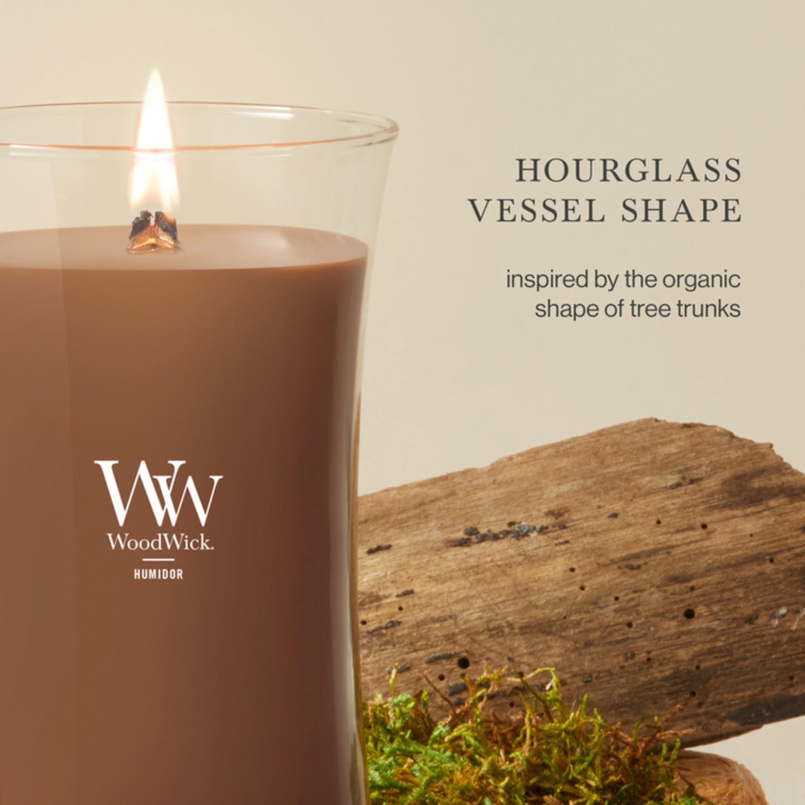 WoodWick couvercle en bois en gros plan conservant la fragrance plus longtemps