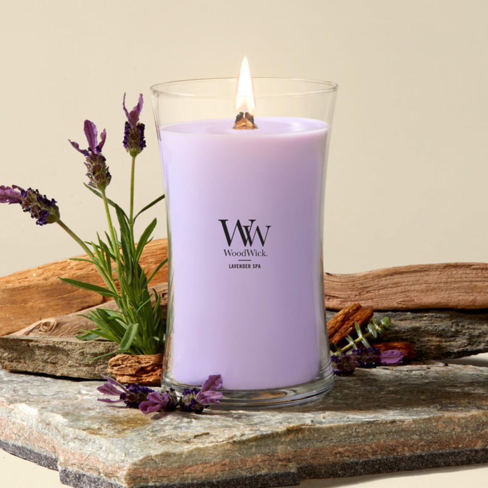 WoodWick(ウッドウィック) mèche en bois gros plan crée crépitement apaisant