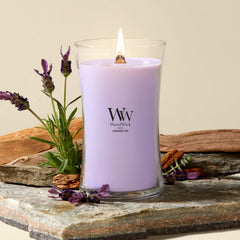 WoodWick(ウッドウィック) mèche en bois gros plan crée crépitement apaisant