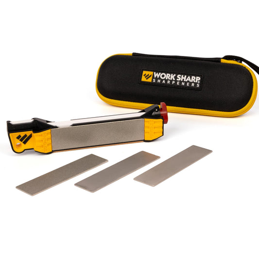 Work Sharp vue de face de l’affûteur Elite dans son étui, protection pratique