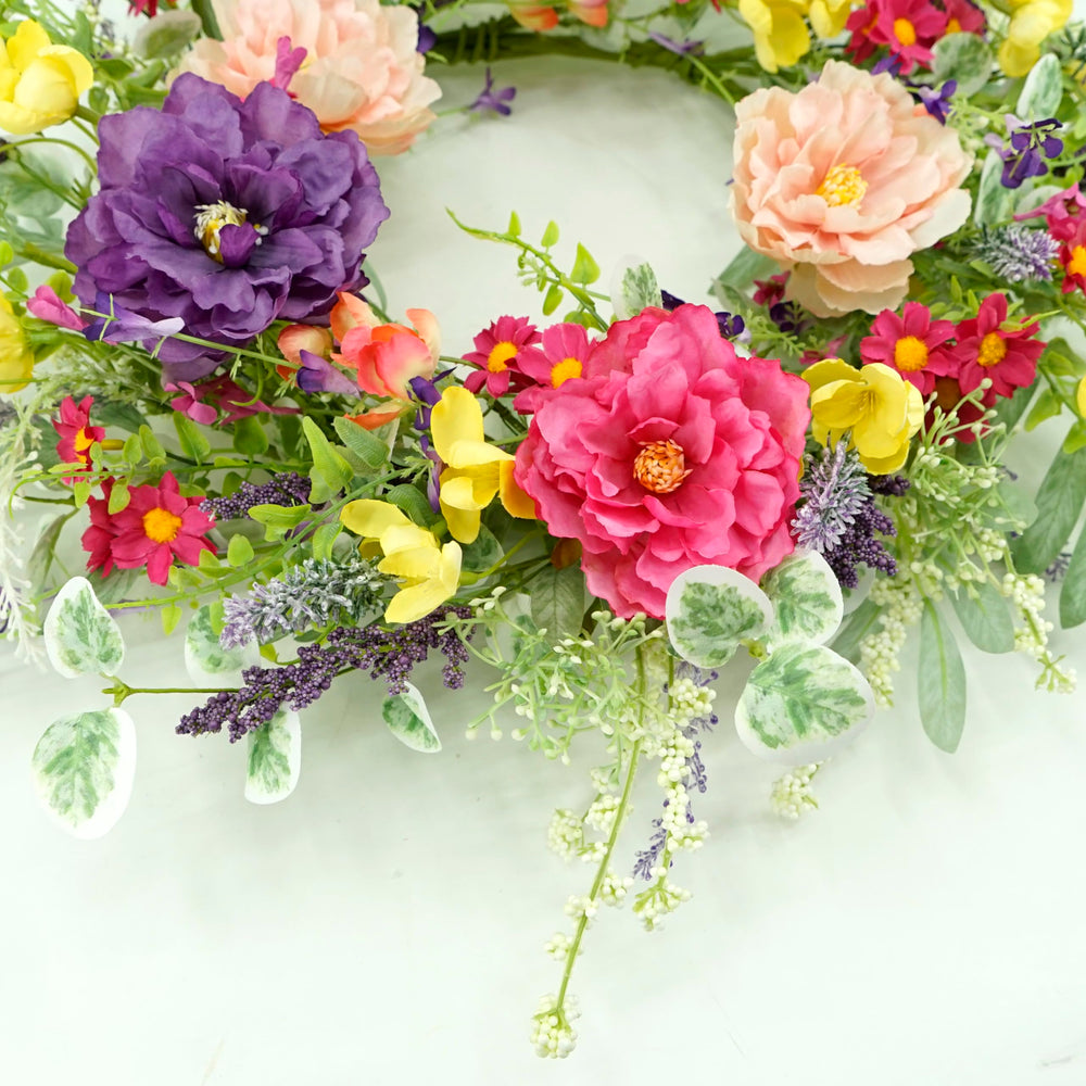 WreathDream comparaison taille avec main montrant échelle et proportion