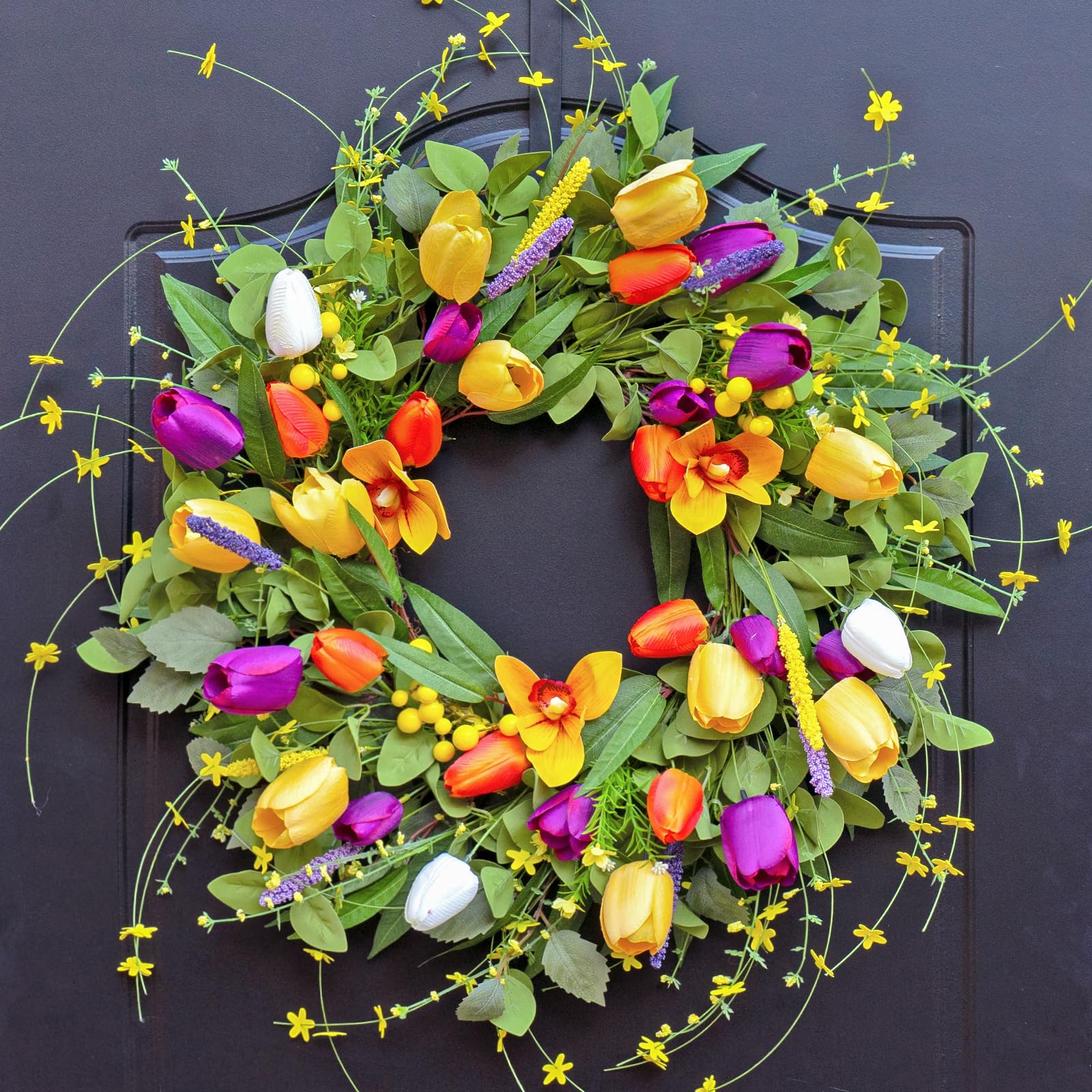 wreathqueen couronne face montrant tulipes accueillantes et colorées