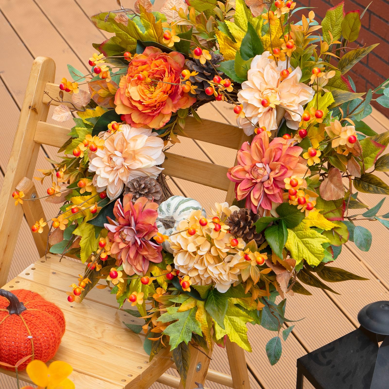 wreathqueen couronne sur porche crée décor automnal accueillant