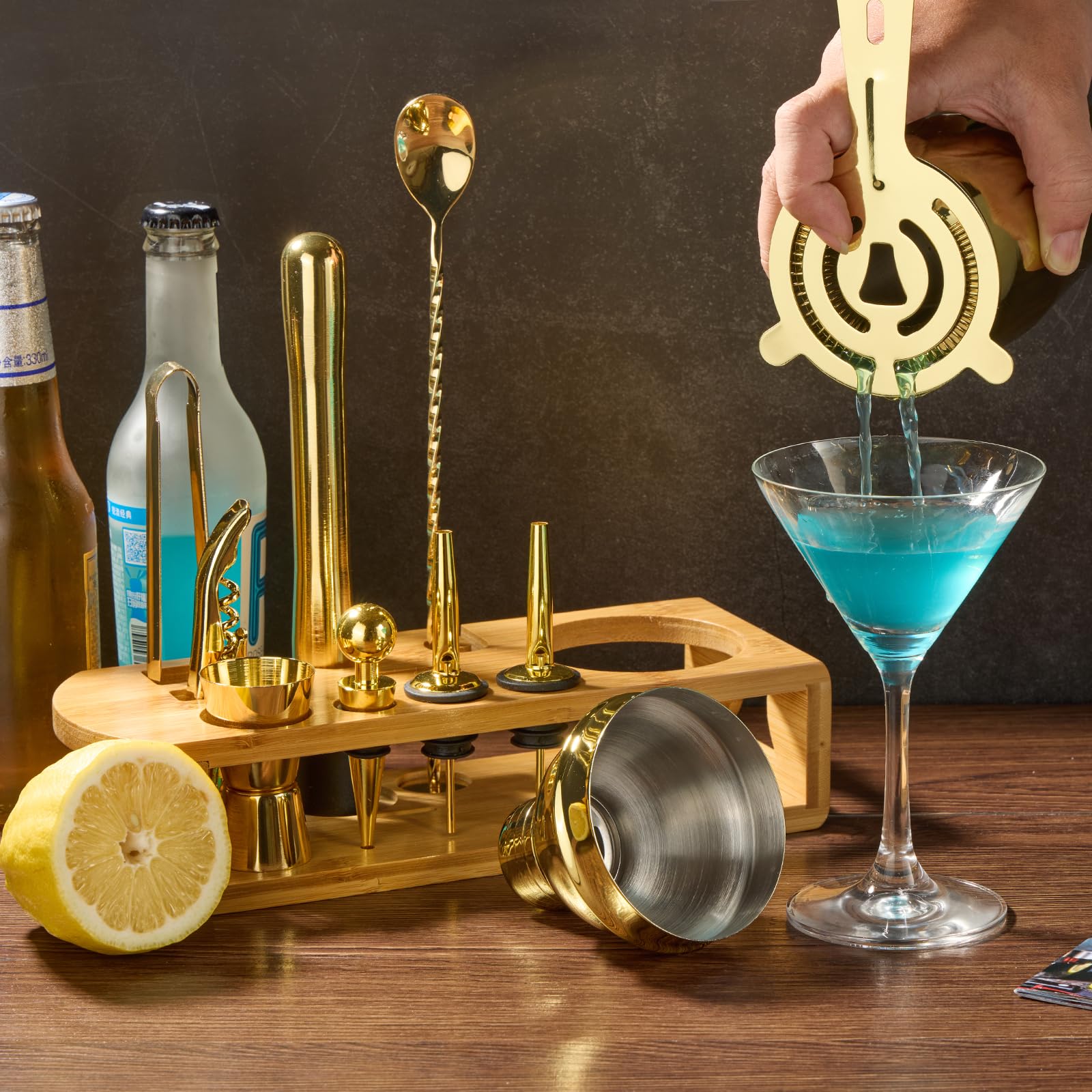 Wukuna livret recettes et verseurs, inspiration pour cocktails variés et précis