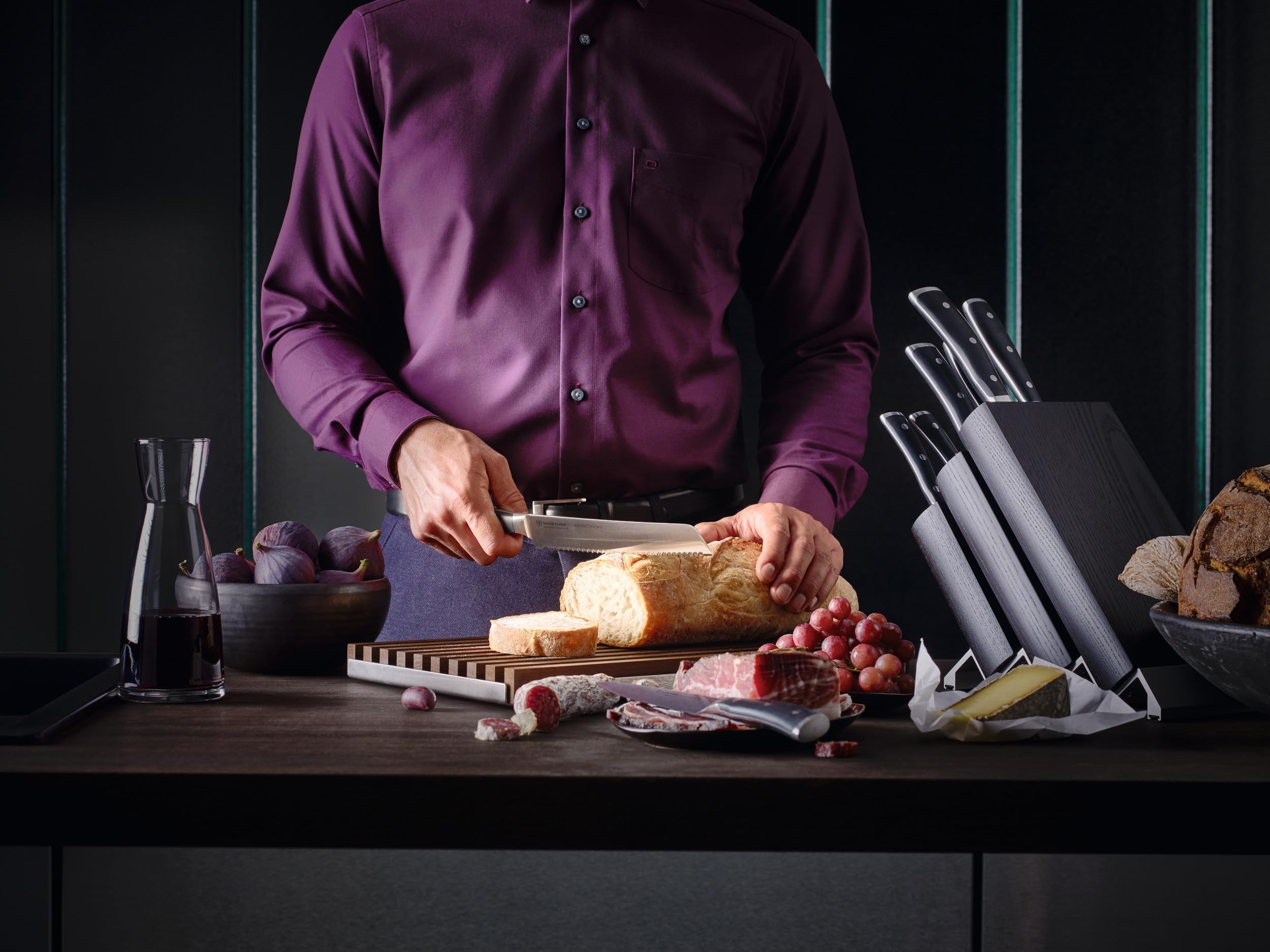 Wüsthof Classic IKON détail alvéoles sur lame, réduit adhérence des aliments