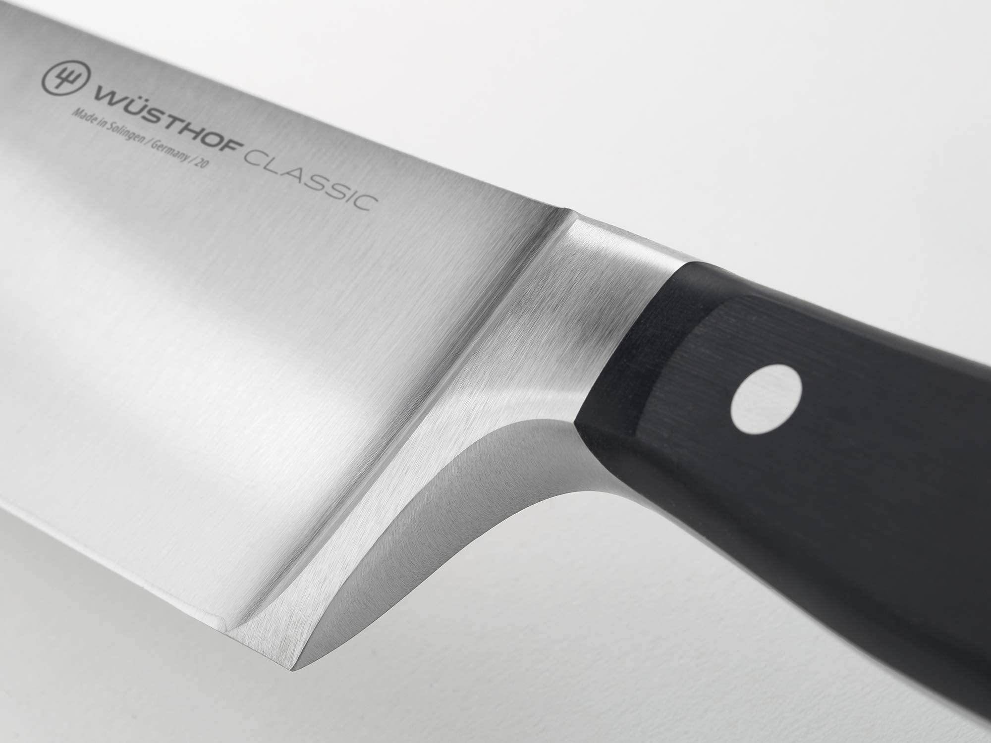 Wüsthof couteau chef en action hachage, rapidité et contrôle accrus