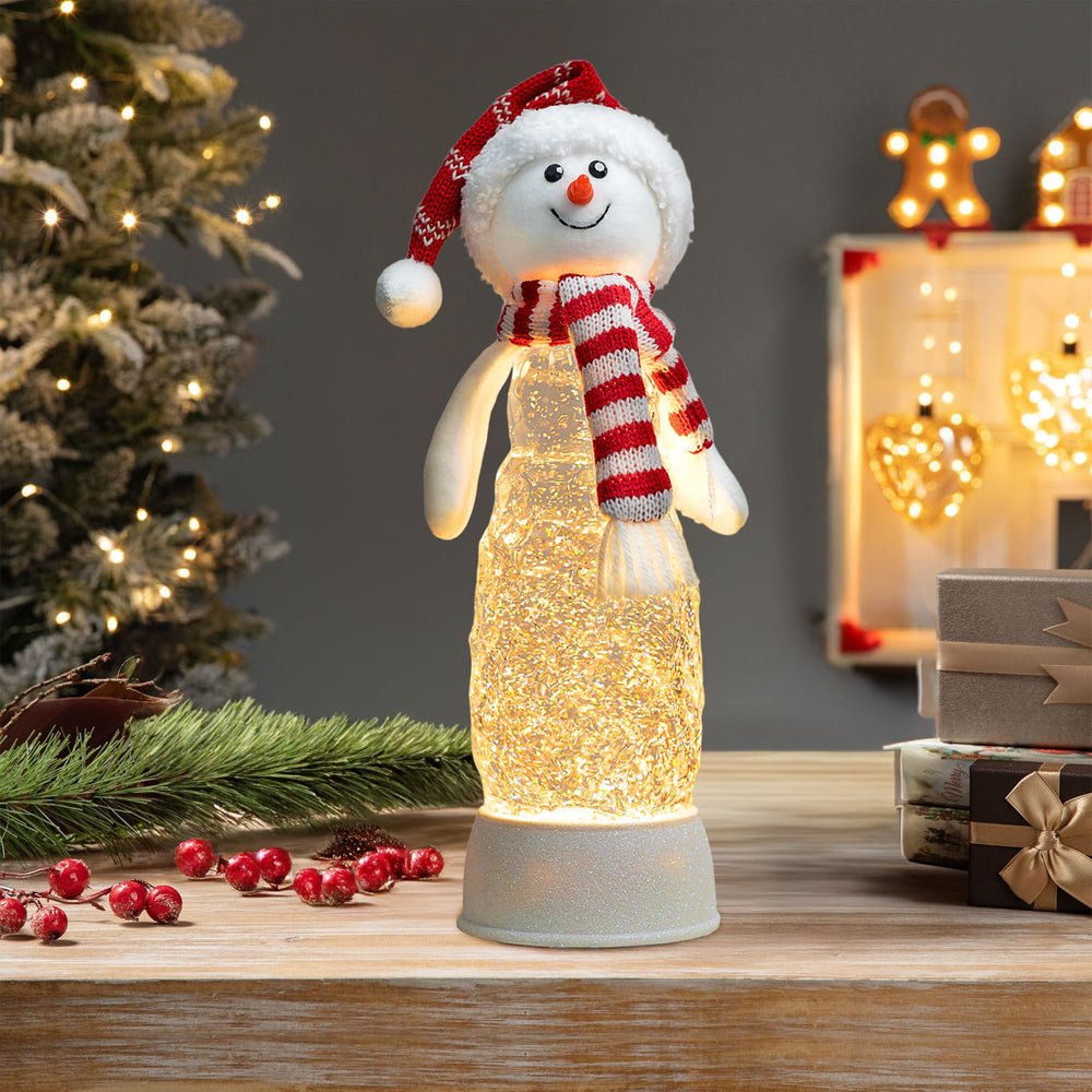 Xindian décor posé sur manteau de cheminée pour une présentation festive à la maison