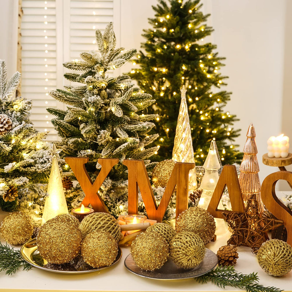 XmasExp boule à côté d'une règle pour comparaison de taille pratique