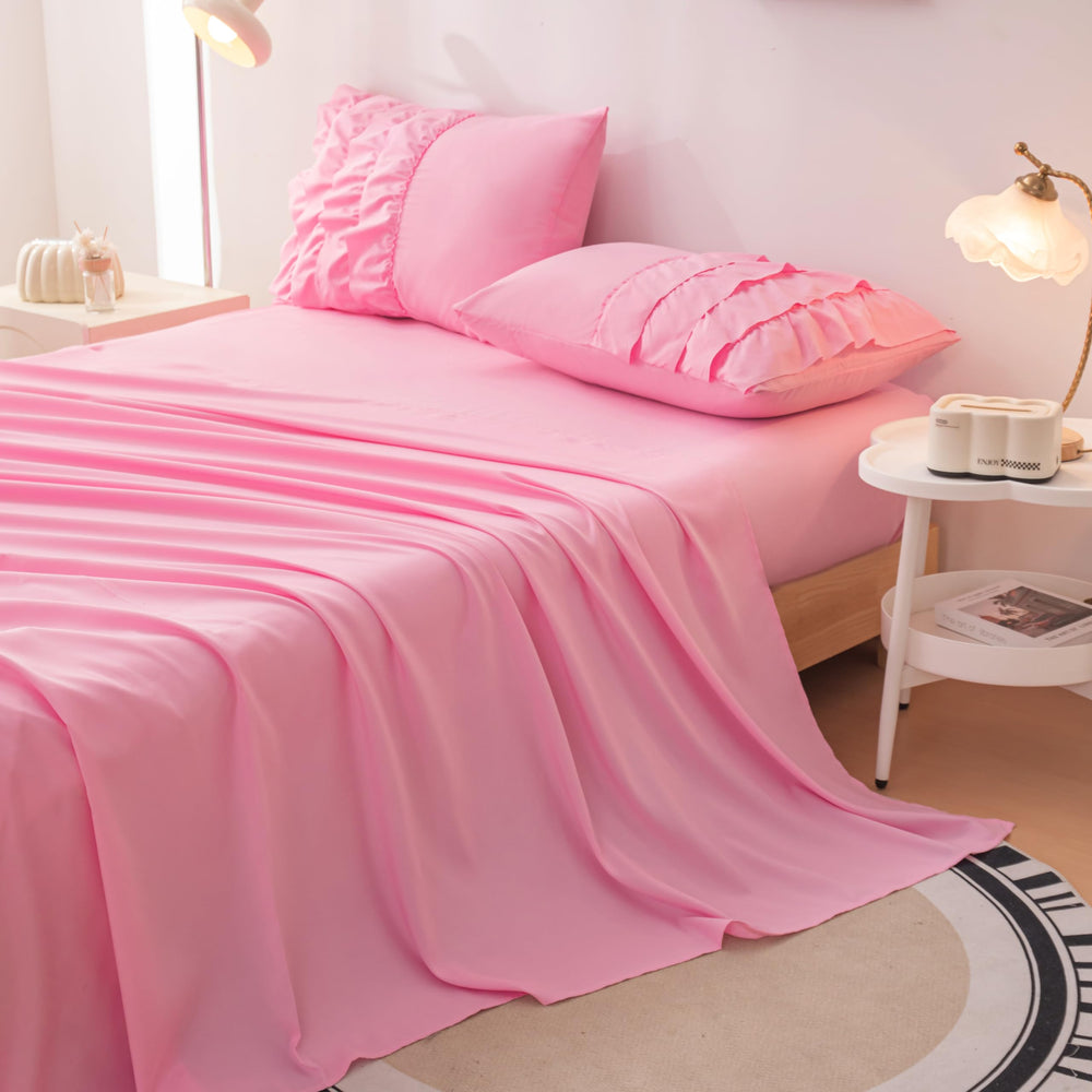 Yadangxiawa drap-housse ajusté montrant tenue sur matelas