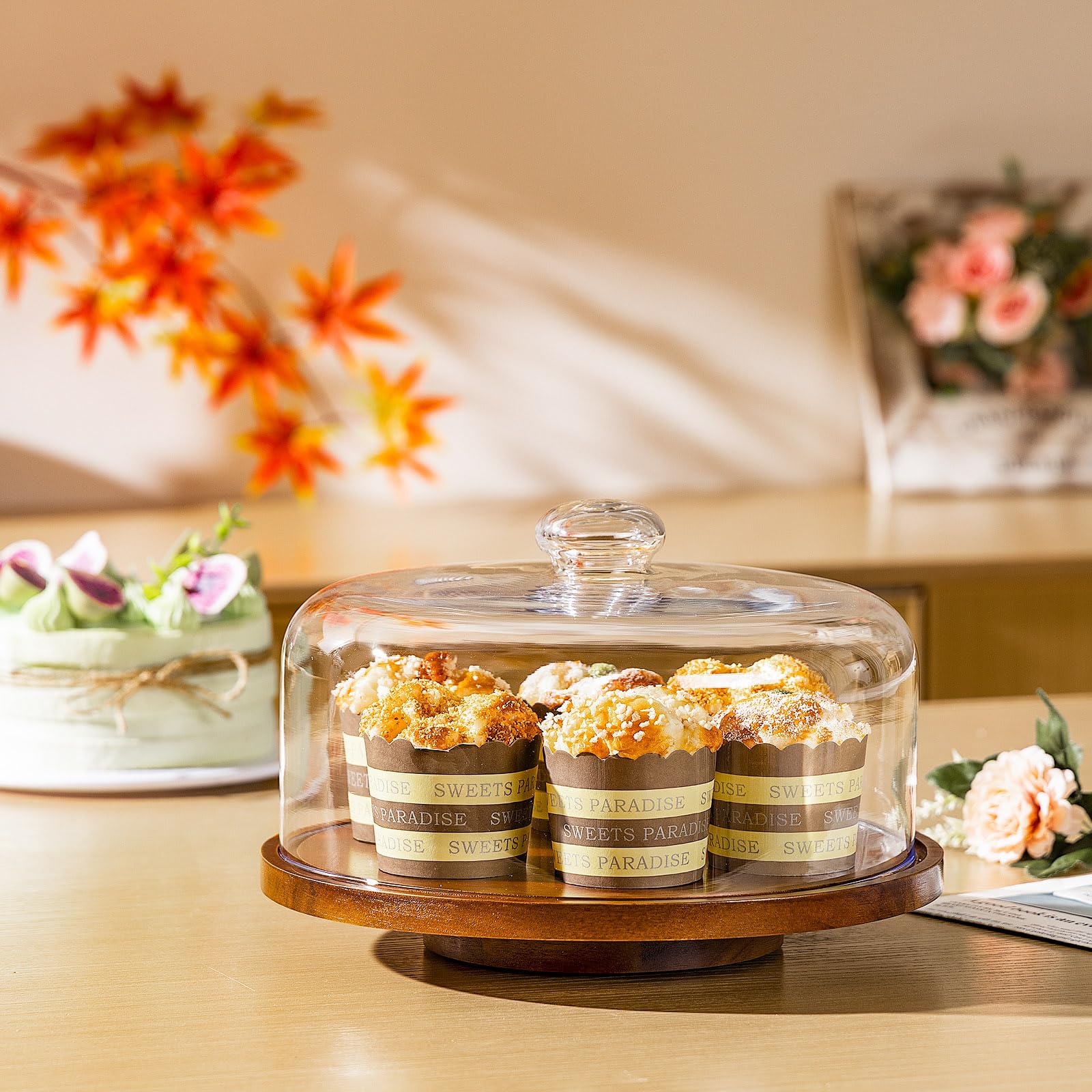 Yangbaga présentoir en situation brunch mettant en valeur desserts et décor