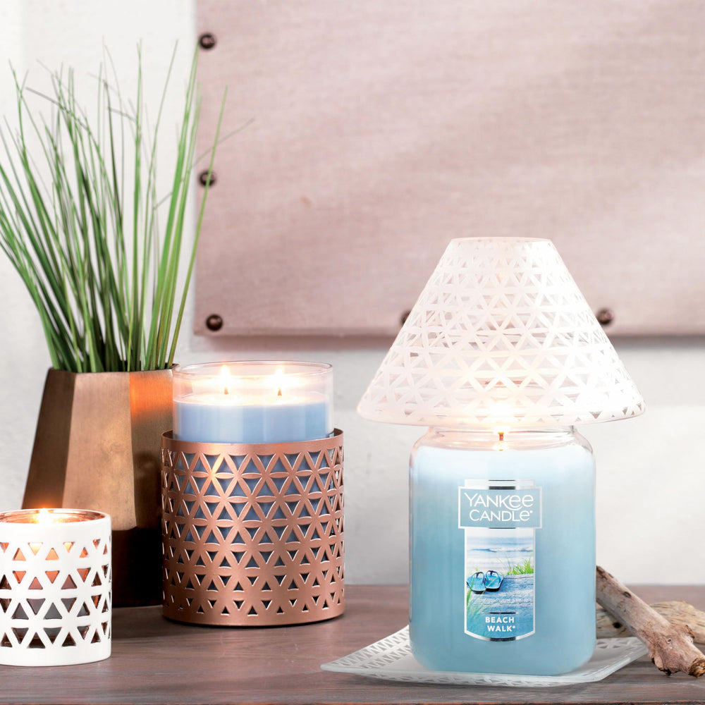 Yankee Candle couvercle et étiquette affichant parfum Beach Walk et infos
