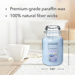 Yankee Candle jarre posée en salon créant atmosphère fraîche et accueillante