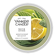 Yankee Candle gros plan de la cire MeltCup montrant texture et facilité d'utilisation