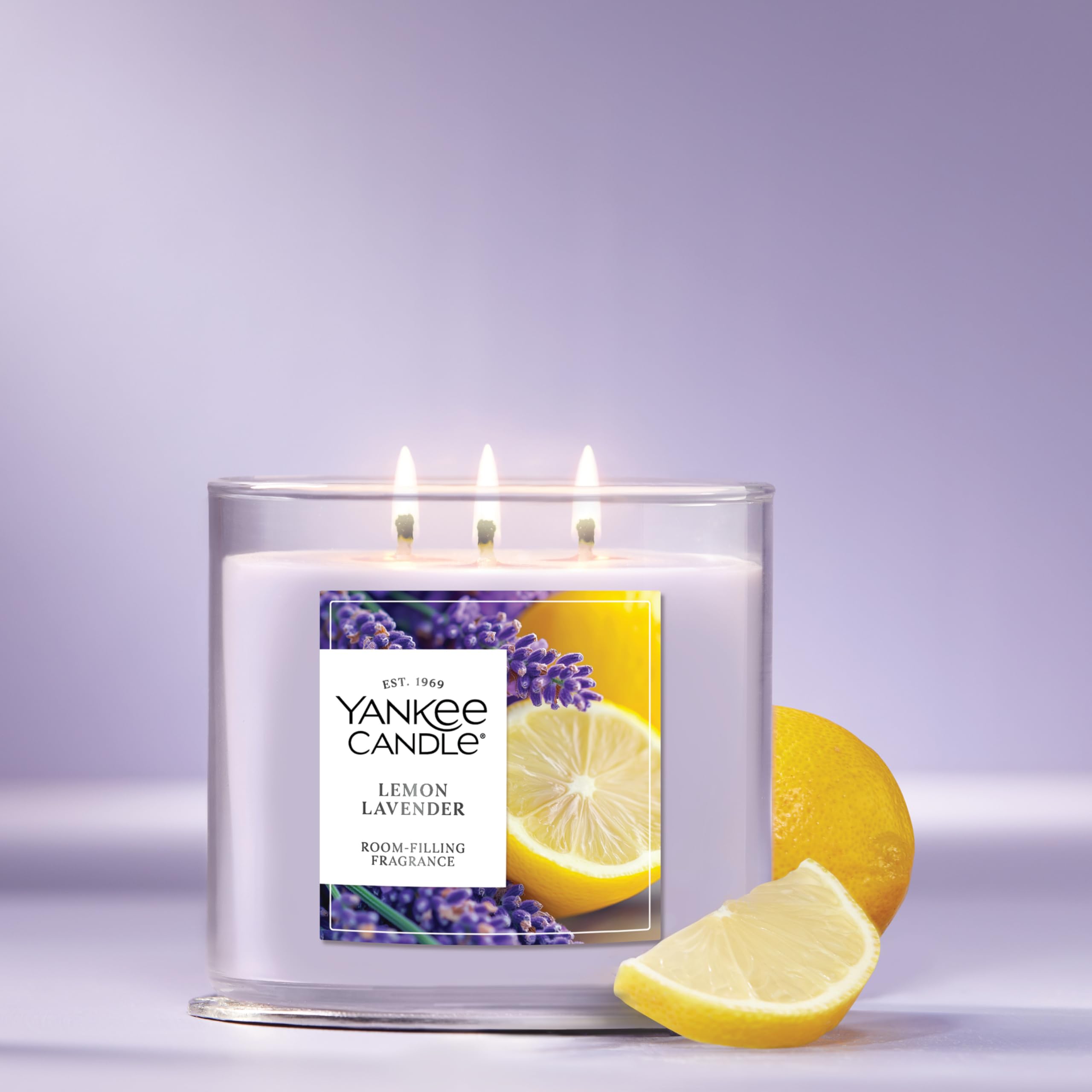 Yankee Candle couvercle métallique détaillé protégeant la cire et conservant le parfum
