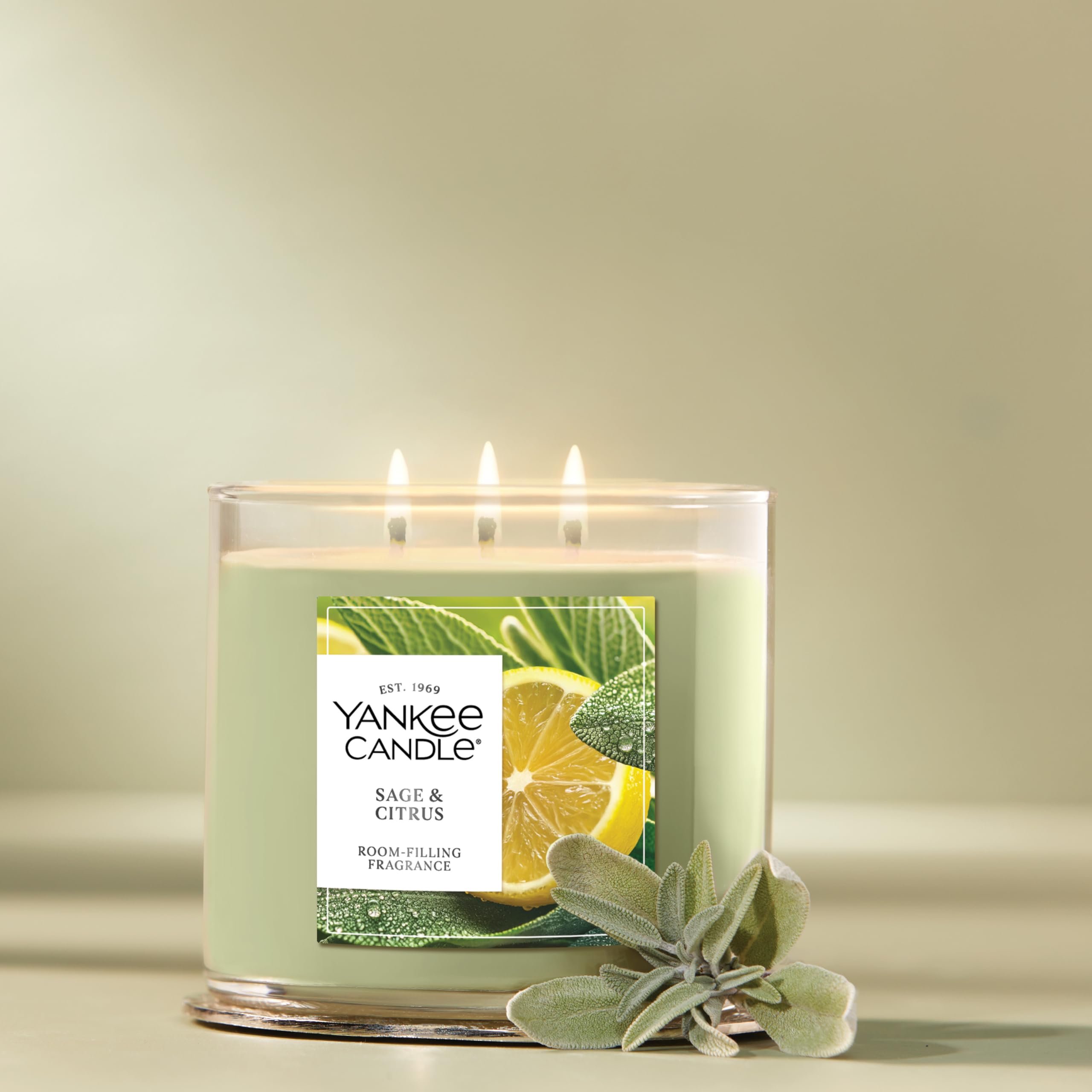 Yankee Candle gros plan cire montrant texture propre et qualité de combustion
