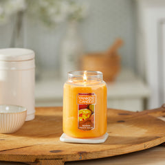 Yankee Candle texture cire fondue illustrant une fonte uniforme et diffusion stable