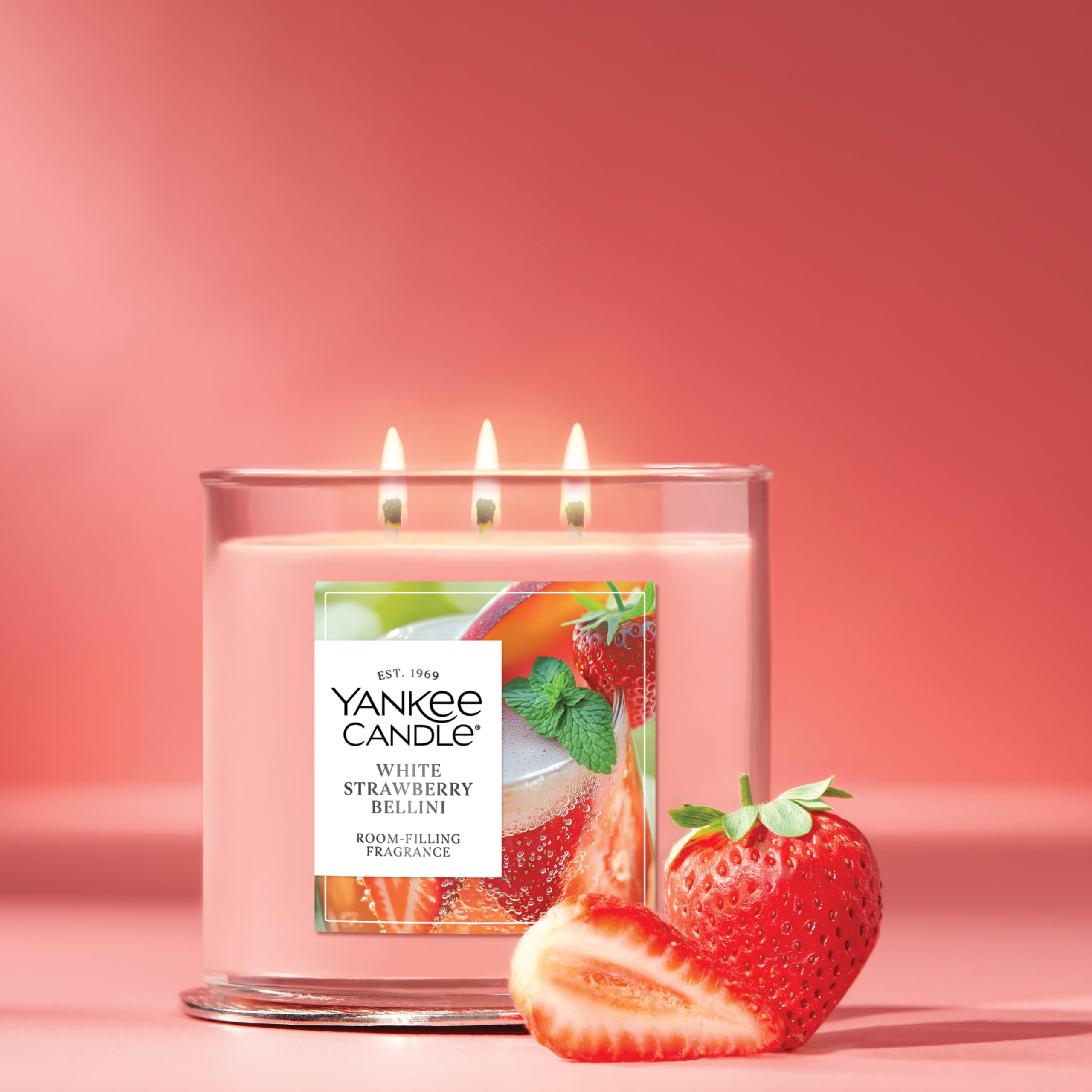Yankee Candle gros plan sur la cire illustrant la texture et le parfum fruité