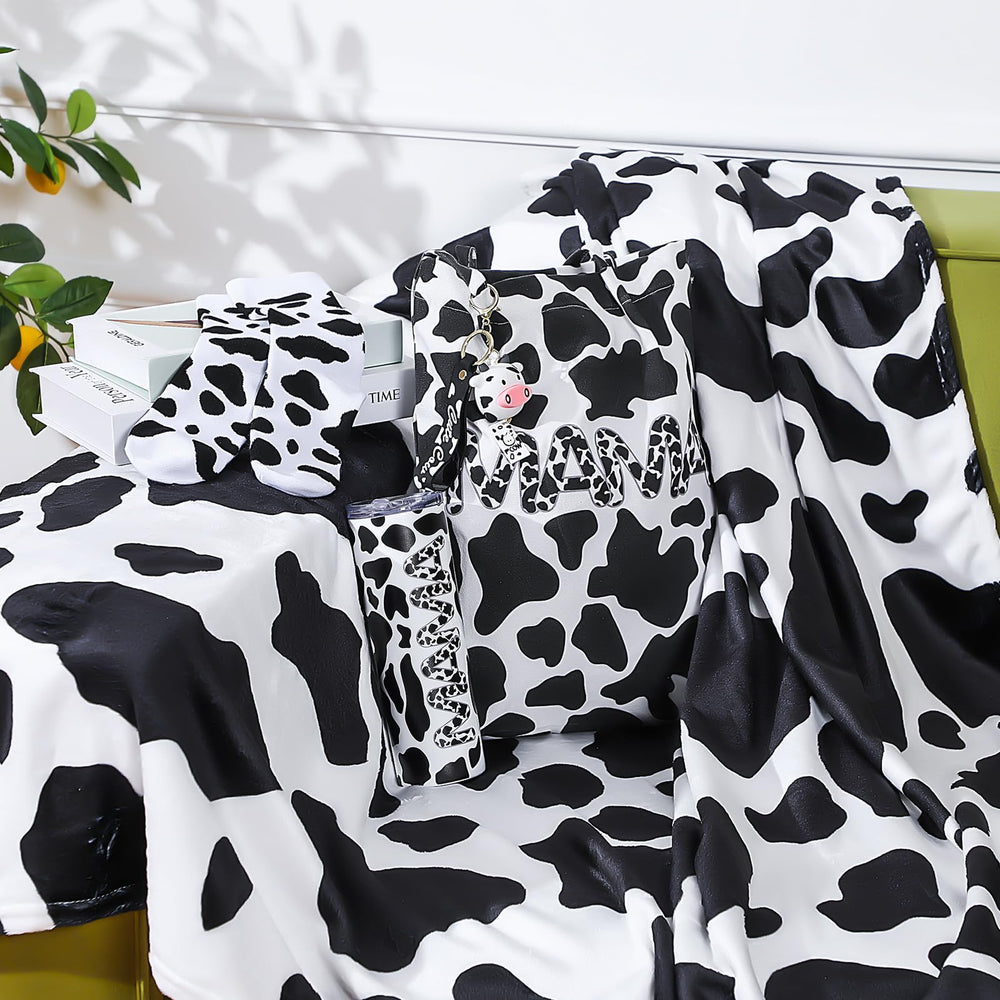 Yaomiao chaussettes motif vache gros plan soulignant confort et douceur