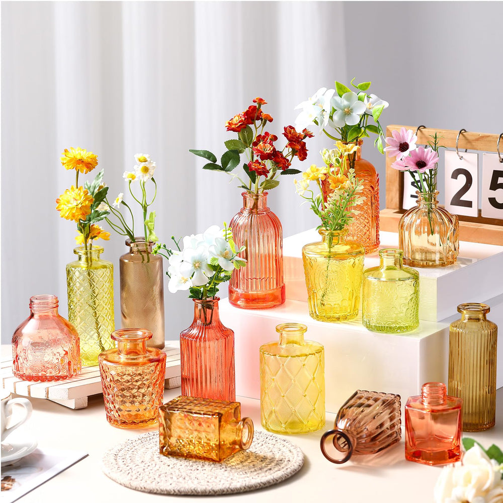 Yaomiao vases utilisés avec bougie et fleurs montrant polyvalence décorative