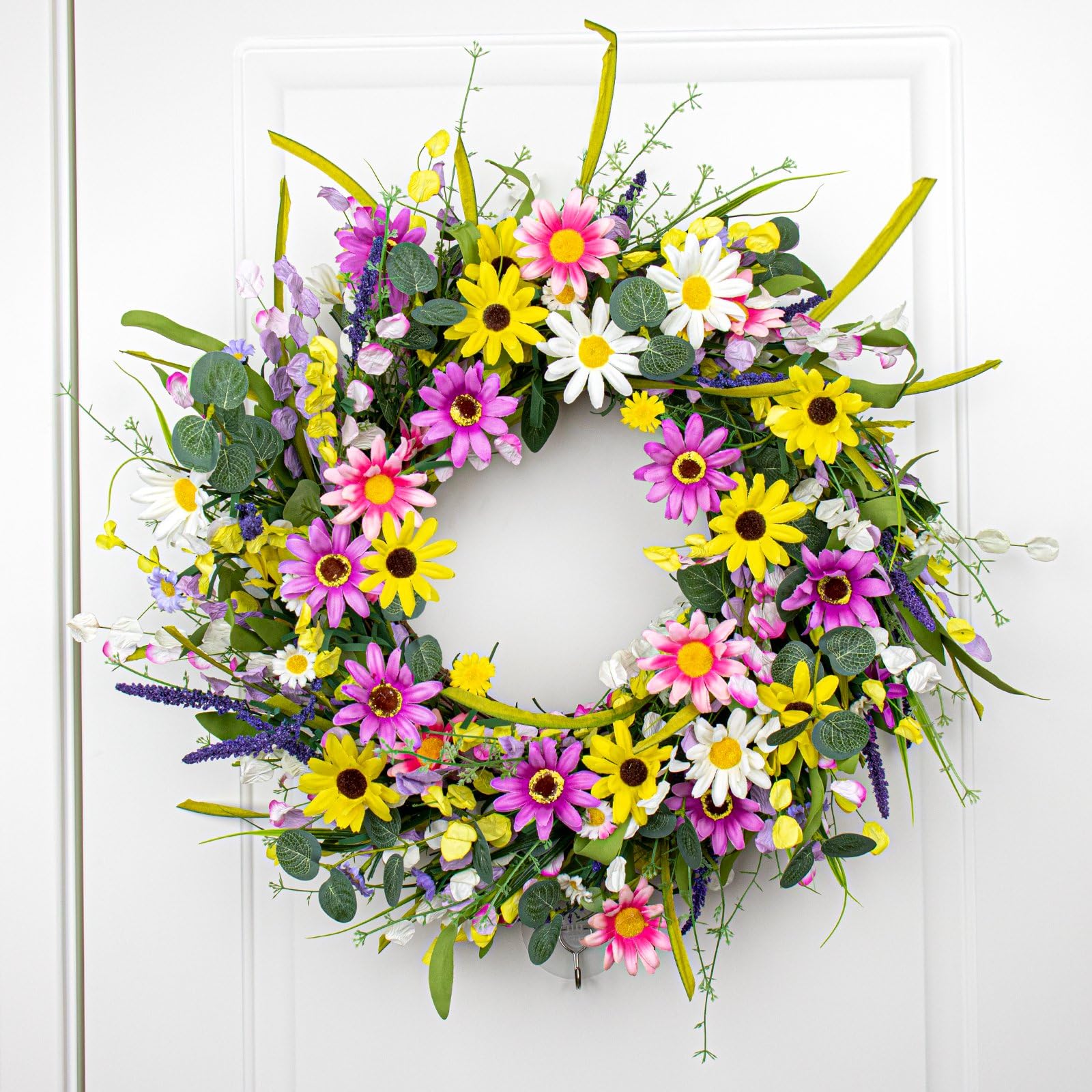 Yawwind couronne gros plan sur mélange floral, montre couleurs vibrantes