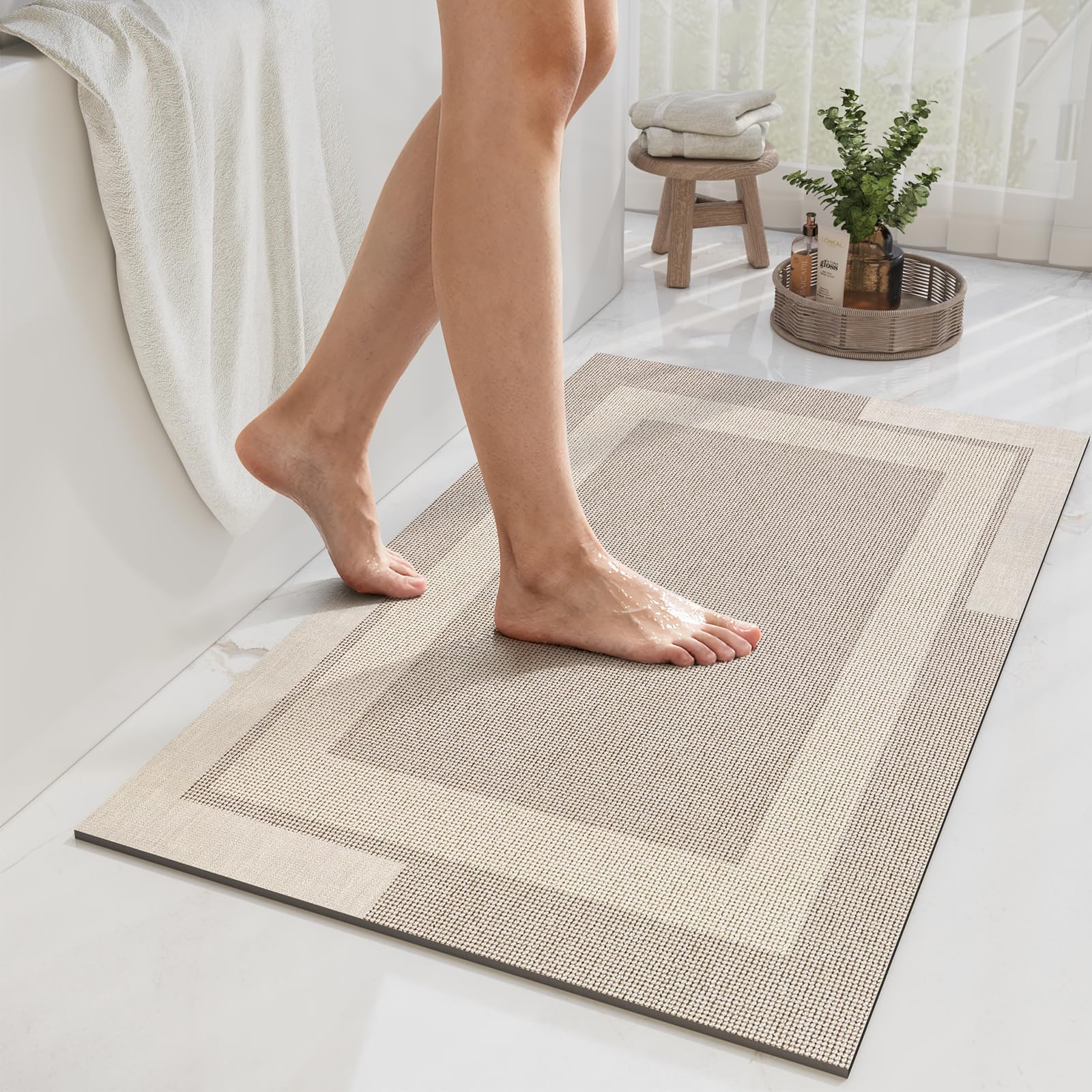 YDKGL tapis beige posé devant la baignoire, antidérapant et sûr