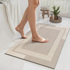YDKGL tapis beige posé devant la baignoire, antidérapant et sûr