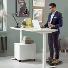 Yes4All tapis utilisé devant bureau debout montrant mouvement actif