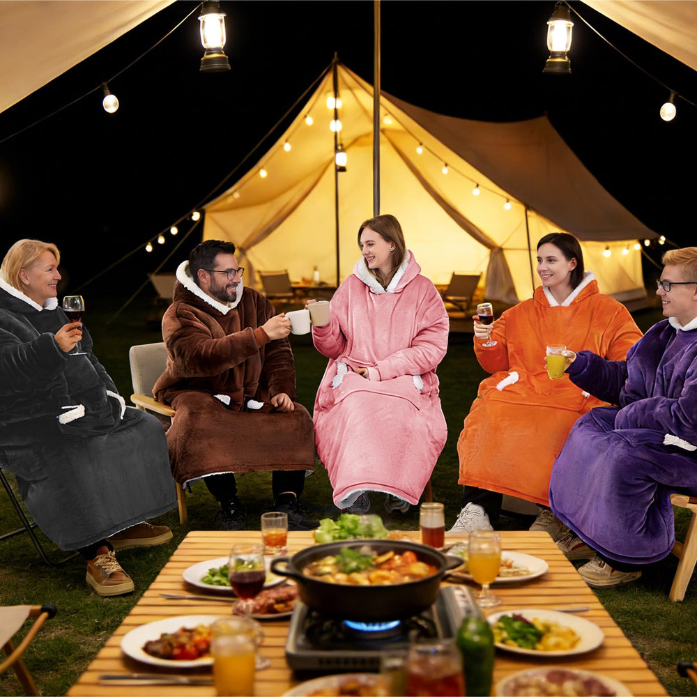 yescool hoodie couvert en usage camping près d'un feu, chaleur extérieure
