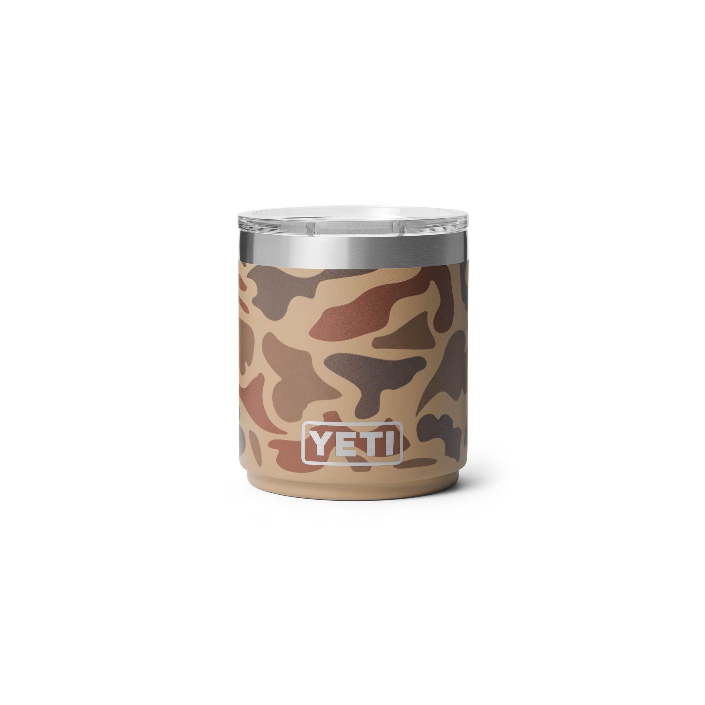 YETI Lowball 10 oz vue avant montrant la finition Wetlands Camo et durabilité