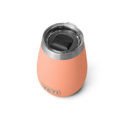 YETI Rambler vue avant montrant la finition Lowcountry Peach et résistance