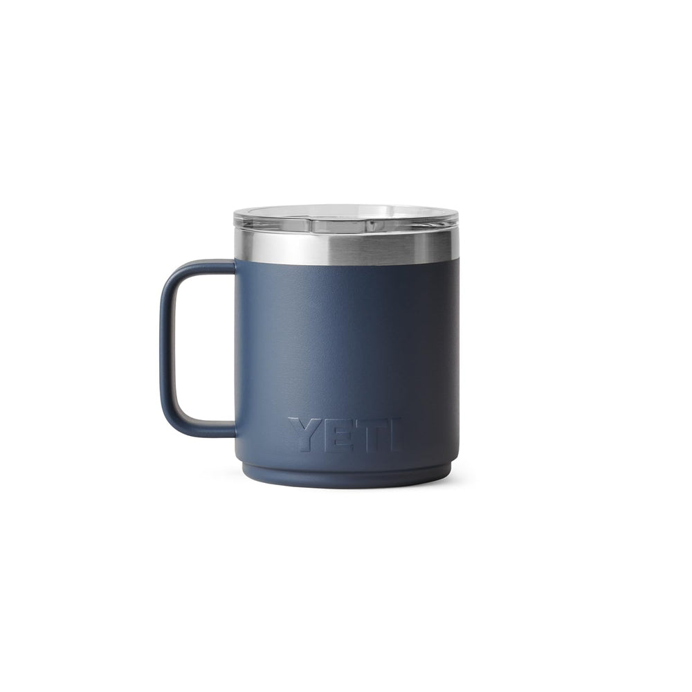 YETI Rambler tenu en main montrant format compact pratique