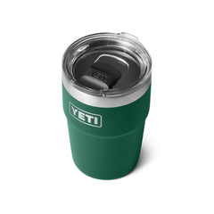 YETI Rambler couvercle MagSlider en gros plan facilité d'accès et anti-éclaboussures