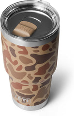 YETI Rambler détail inox 18/8 illustrant durabilité et isolation