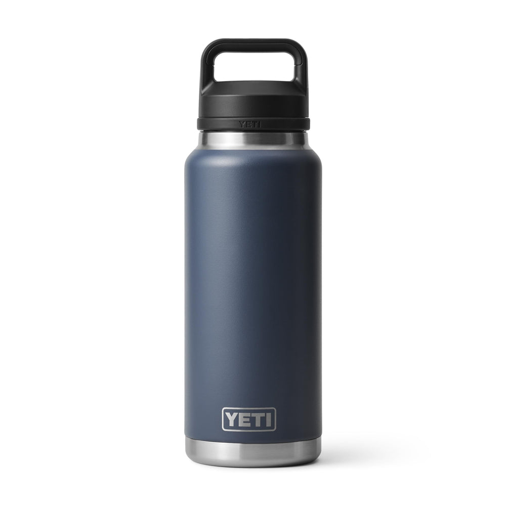 YETI Rambler face navy montrant la silhouette robuste et la couleur élégante