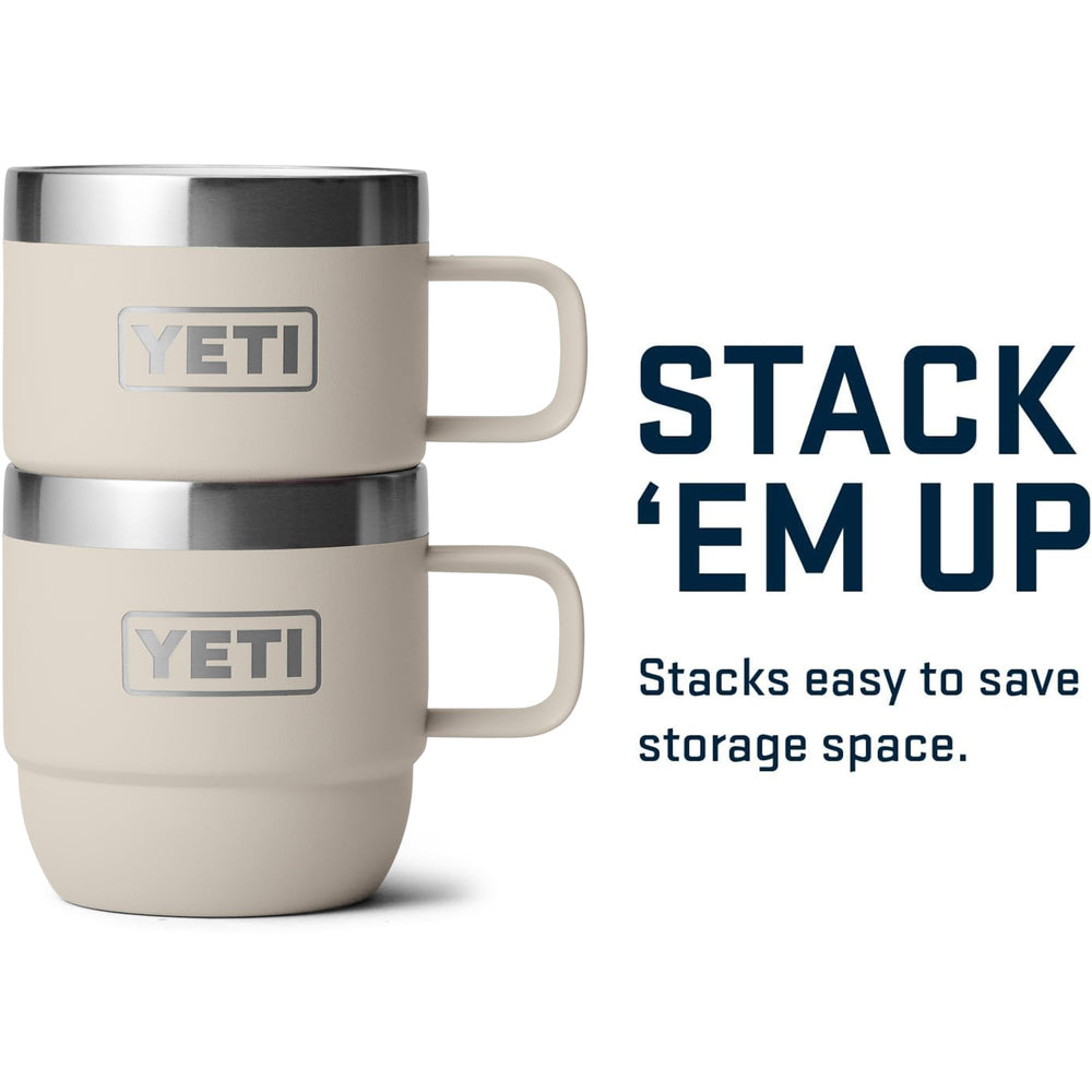 YETI tasse 6 oz posée dans main montrant échelle et portabilité