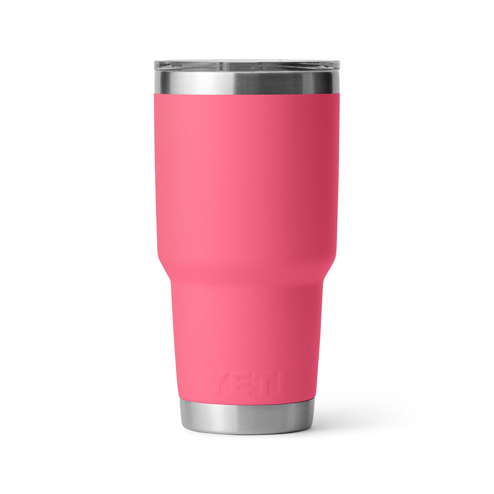 YETI Rambler inséré dans porte-gobelet de voiture pour transport stable