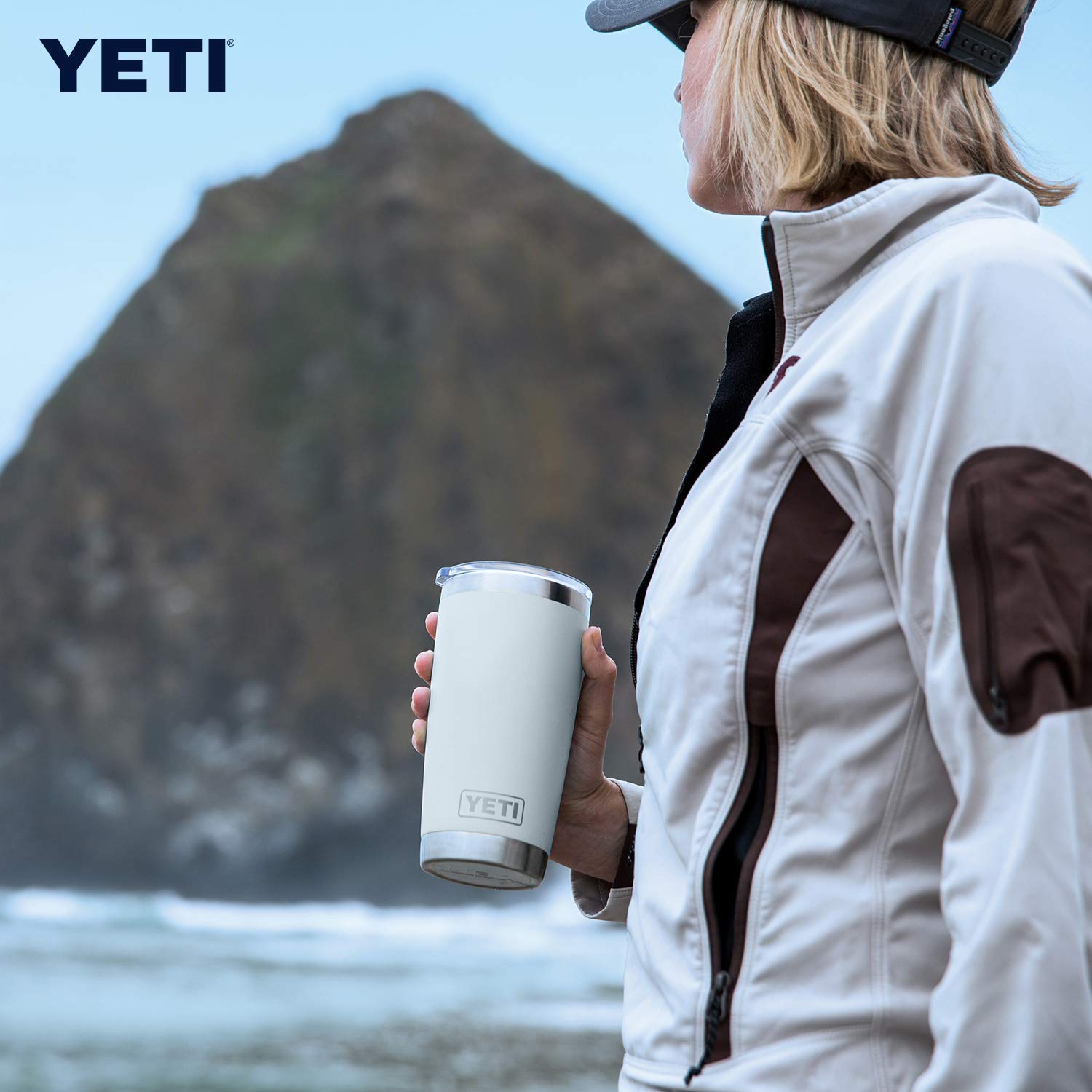 YETI Rambler vue intérieure montrant le fond en acier facile à nettoyer