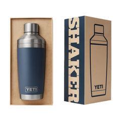YETI Rambler utilisé derrière un bar pour servir des cocktails frais