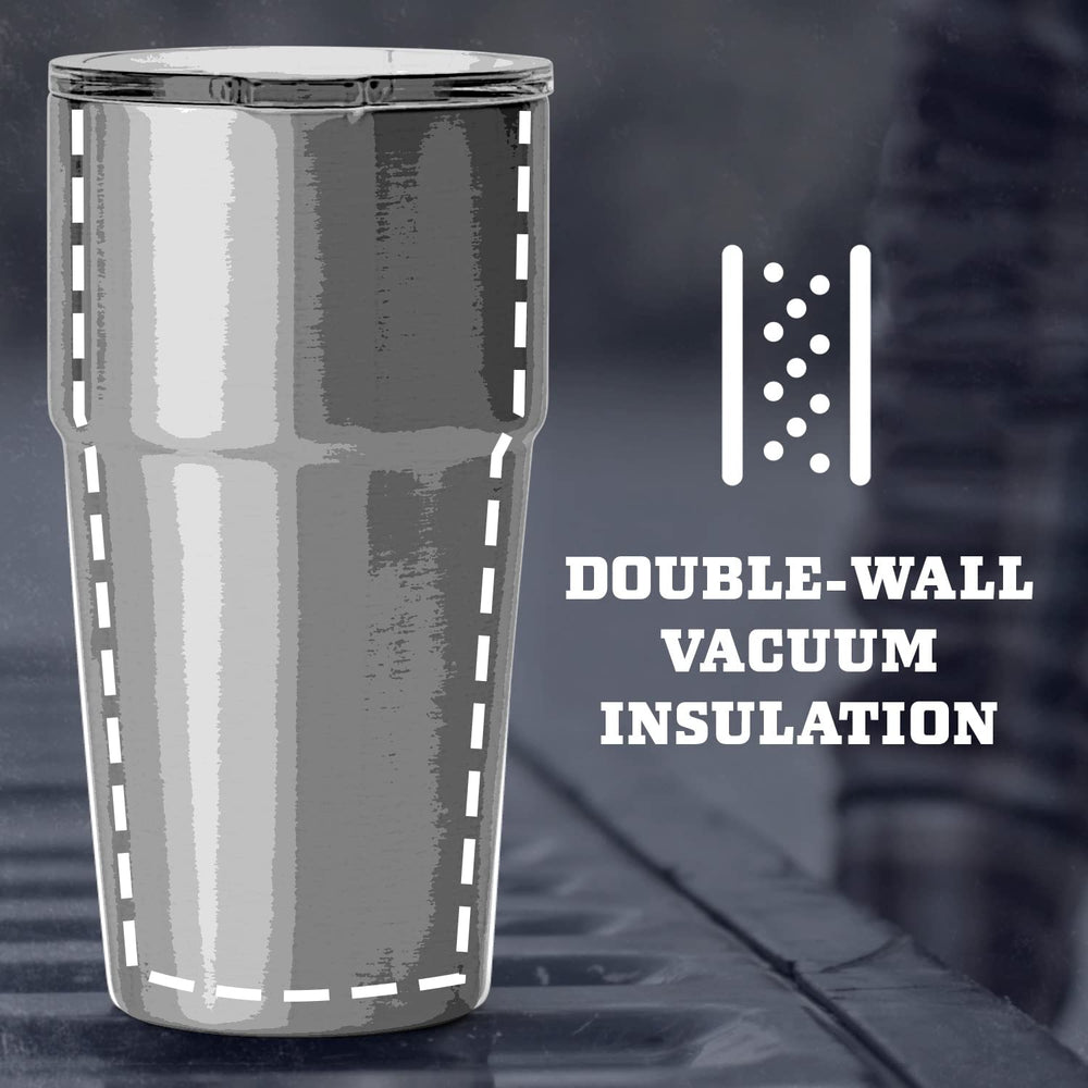 YETI Rambler en usage sur une table pour servir bière ou cocktail avec maintien de la température