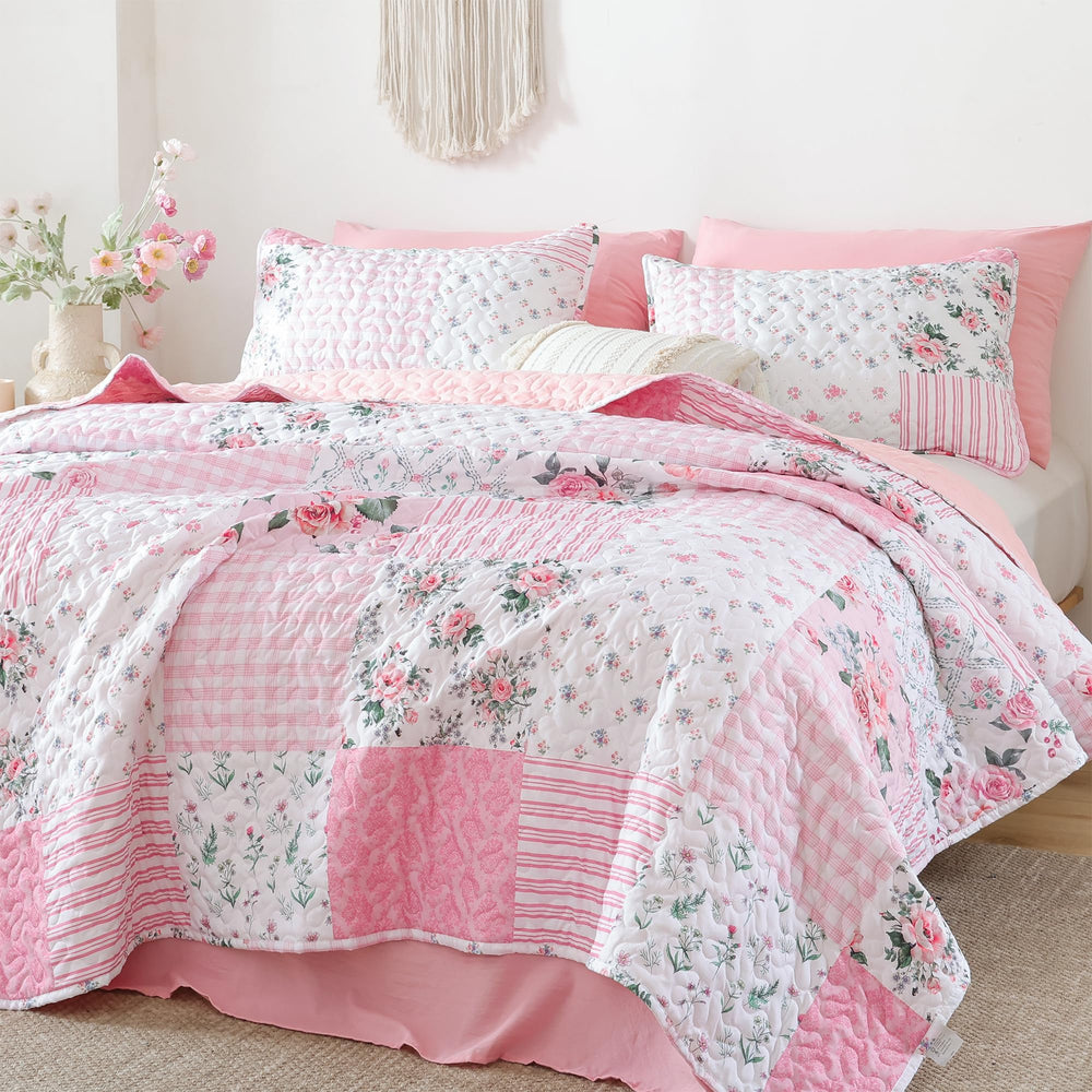 YIKUSH couette sur lit queen en situation illustrant l'effet décoratif
