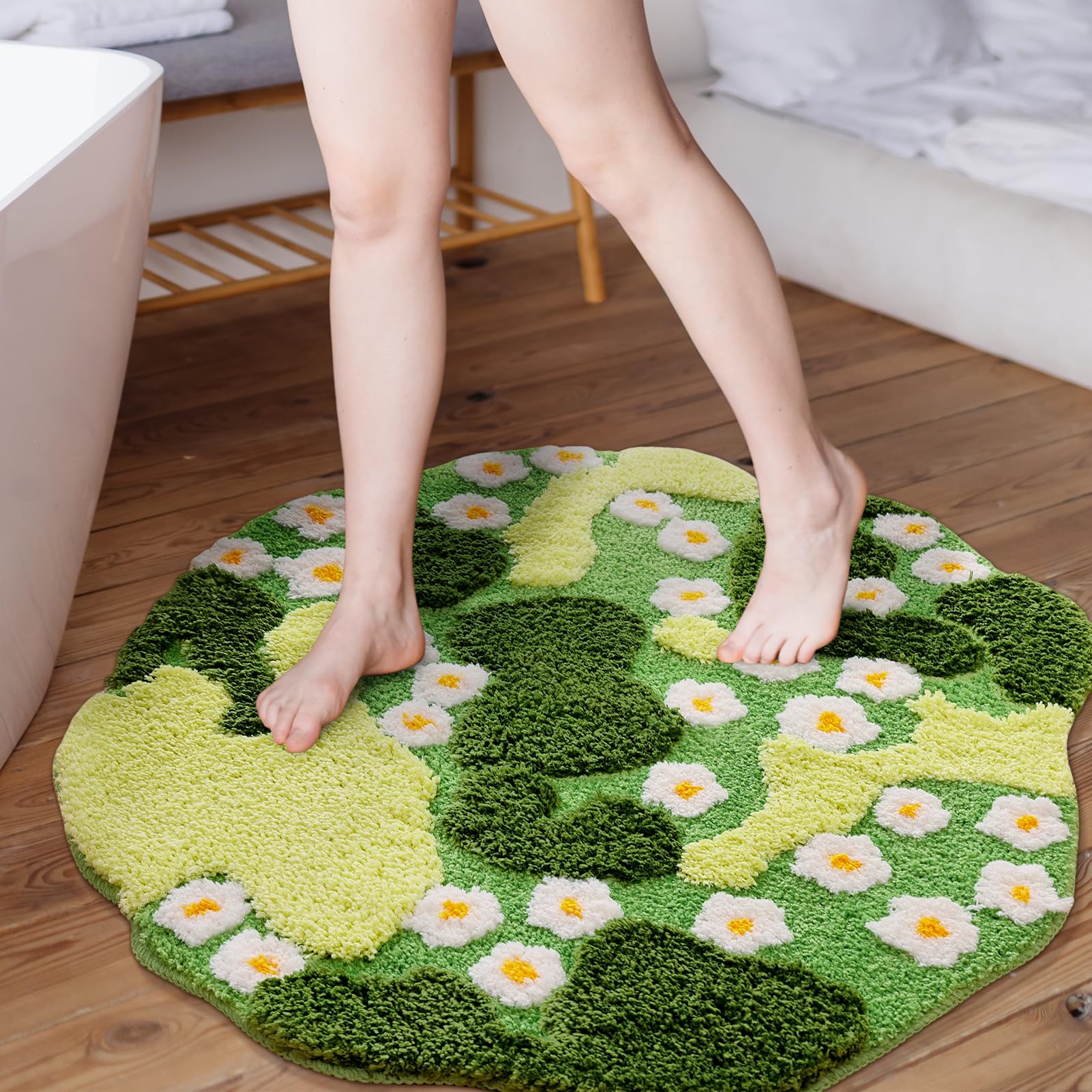 YIKUSH zoom sur texture moelleuse en microfibre, sensation de confort sous les pieds