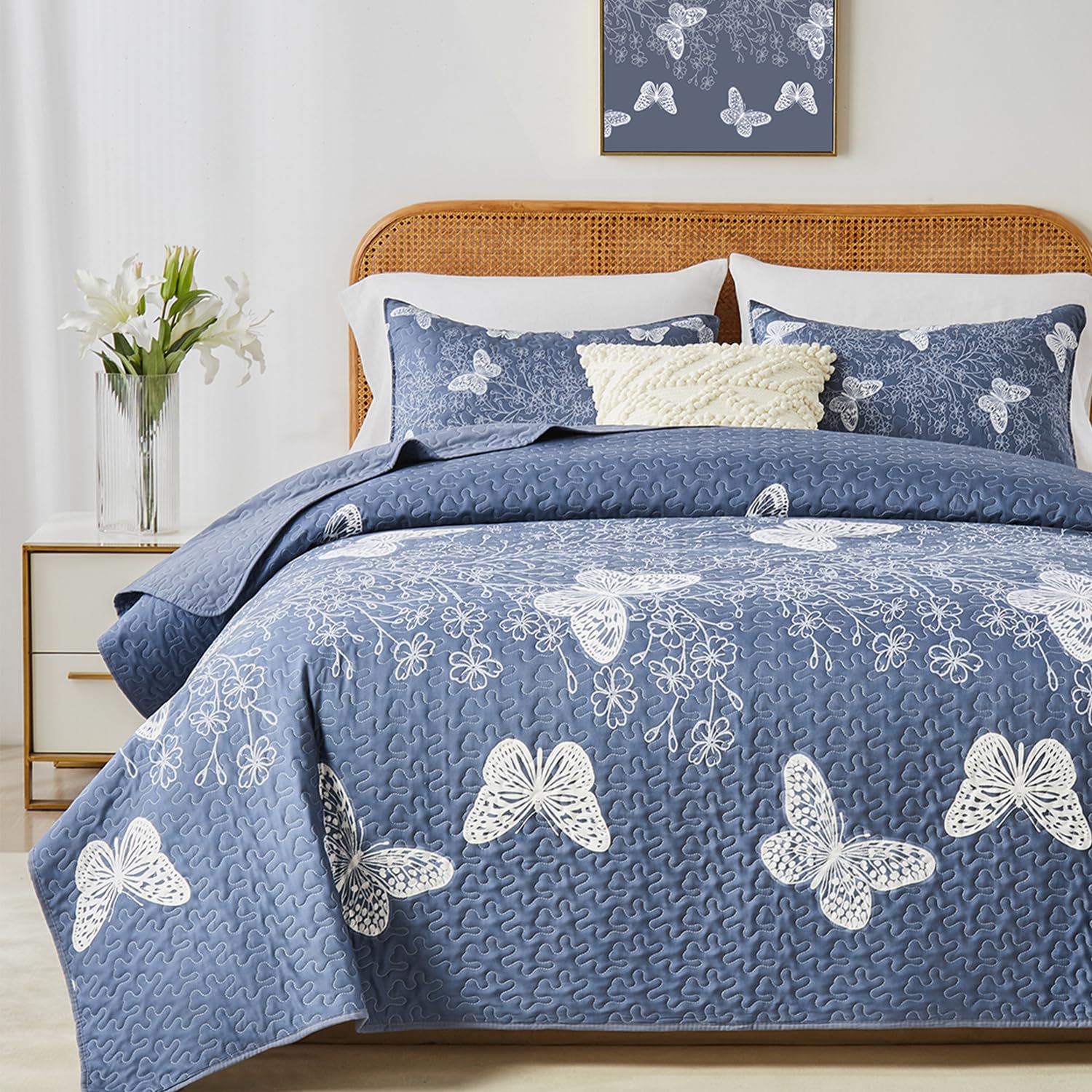 Yogeneg face de la couette papillon blanc montrant élégance et confort