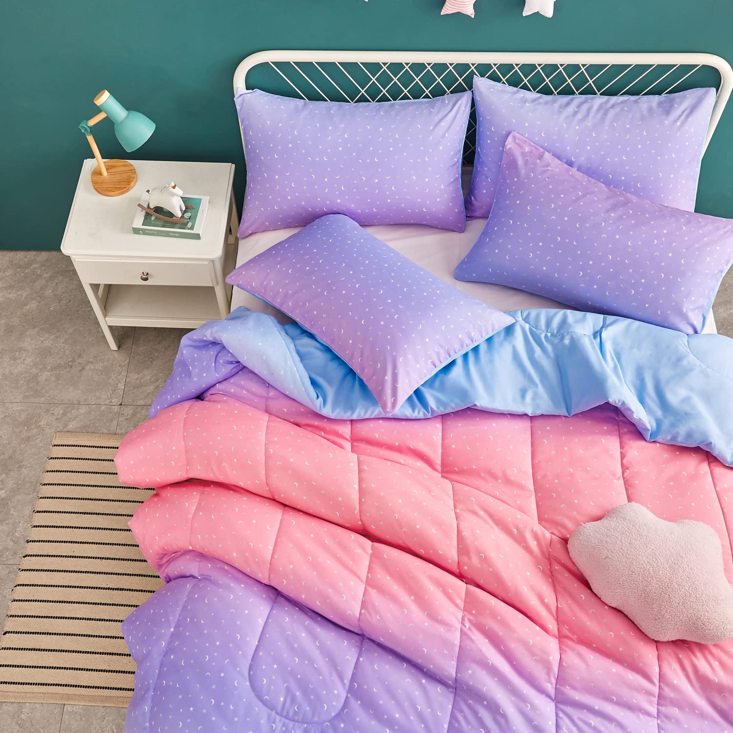 Détail de la taie Yogeneg montrant la finition et la douceur pour un sommeil confortable