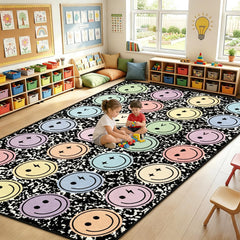 Yomjress vue de face du grand tapis composition notebook et visage souriant, crée un coin chaleureux