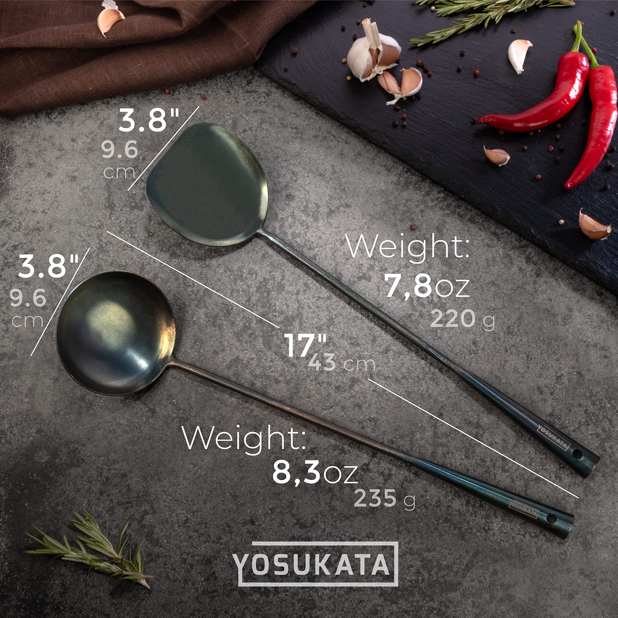 YOSUKATA gros plan acier carbone offrant durabilité et résistance